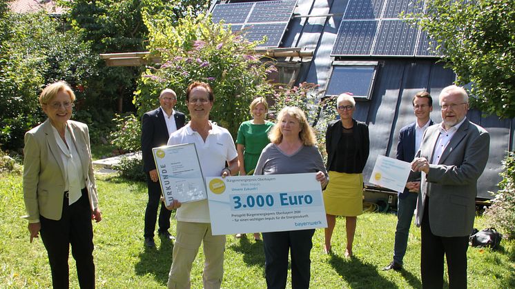 Energievorbild in Herrsching ausgezeichnet - Bayernwerk und Regierung verleihen Bürgerenergiepreis