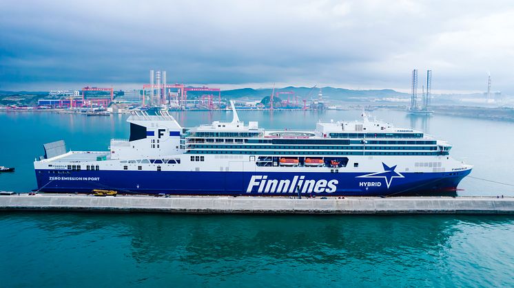 Frakt- och passagerarfartyget Finnsirius levererades till Finnlines den 18 juli 2023. Foto: Finnlines Plc