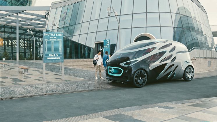 Vision URBANETIC, som Mercedes-Benz nyligen visade, är en helt ny lösning på framtidens transporter av både människor och gods.