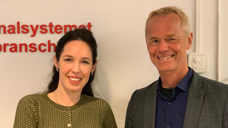 VD Håkan Lord välkomnar Katarina Bennich som ny CMO på SoftOne Group. 