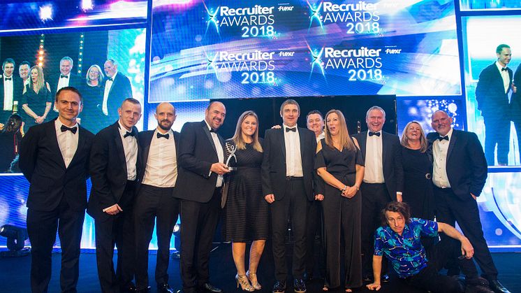 Go North East and Gateshead College collect their trophy at the Recruiter Awards 2018