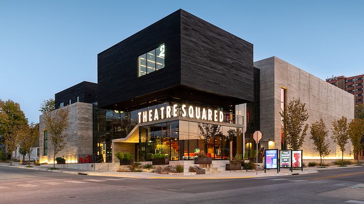 NEW THEATRE IN ARKANSAS MIXES SUSTAINABLE MATERIALS AND MODERN DESIGN