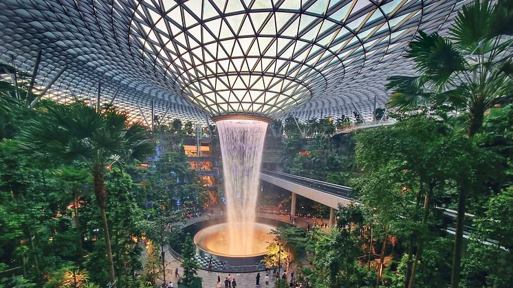 Jewel Changi Airport and UOB join forces in a dynamic partnership to deliver greater value and drive spend amid strong growth in air travel