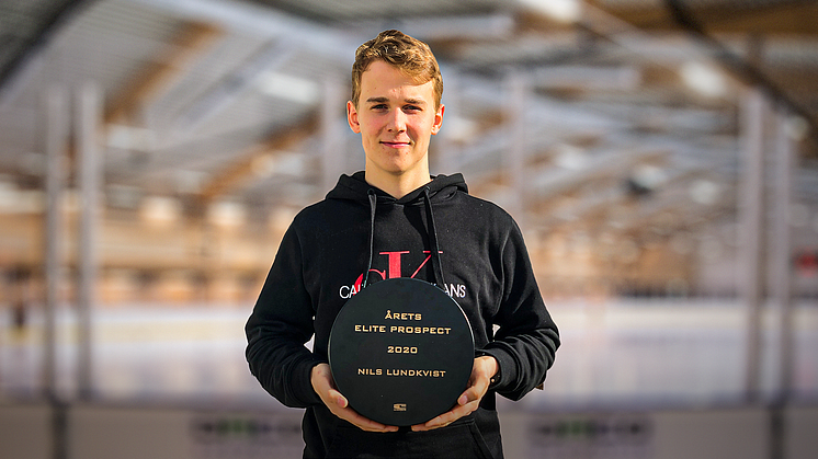 Elite Prospects Award 2020 går till Nils Lundkvist