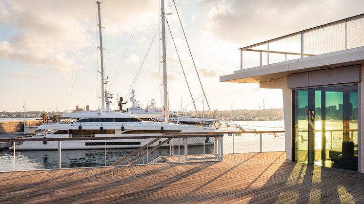 In Port Vauban, Antibes, einem Juwel zwischen Cannes und Nizza, hat der Quai des Milliardaires eine umfassende Transformation erlebt. 