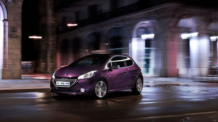 Peugeot på bilsalongen i Paris: Peugeot 208 XY – exklusiv och urban småbil