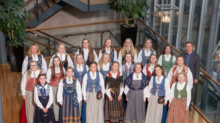 Vivace barne- og ungdomskor ble tildelt Norsk Komponistforenings hederspris under NM for kor 2019.  Foto: Multifoto/Koralliansen