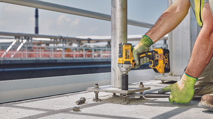 DEWALT® Debuts TOOL CONNECT™ 20V MAX* XR® 1/2" Mid-Range Impact Wrench