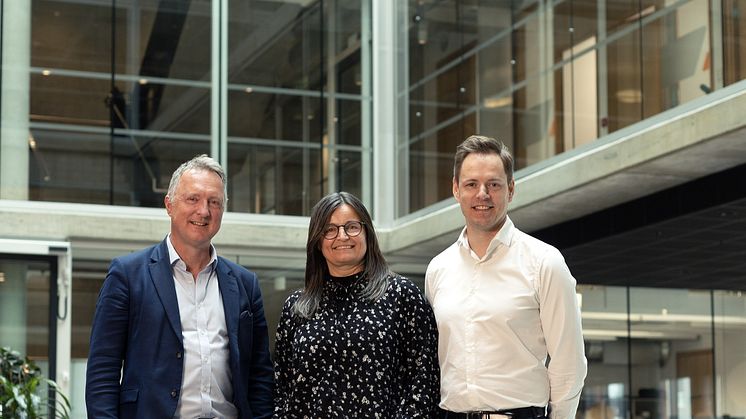 Ole Petter Bjørseth, Merete Kvidal og Anders Grande Berger er stolte av det nye kontorbygget ALO i Trondheim | Foto: Klipp og Lim
