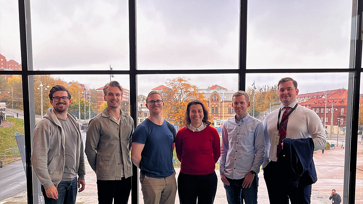Second from the left: Johannes Henriksson, Co-founder & CEO of Compular, third from the right: Dr. Adriana Navarro-Suarez from Morrow Batteries