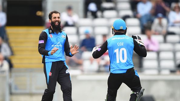 Moeen Ali celebrates a wicket with Ben Cox during Worcestershire's win at Warwickshire which secured a home semi final for the Rapids for the second consecutive year - Getty Images