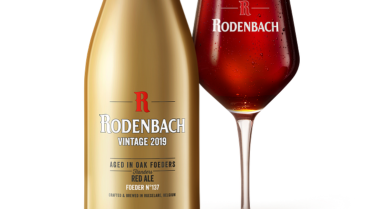 Rodenbach Vintage 75CL Dry 2019 met glass small.png