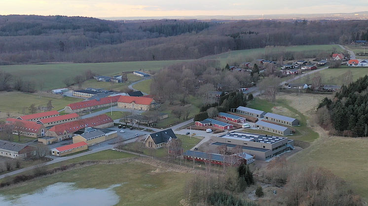 Kriminalforsorgen har i forvejen to uddannelsescentre – et i Møgelkær ved Horsens (billedet) og et i Birkerød.