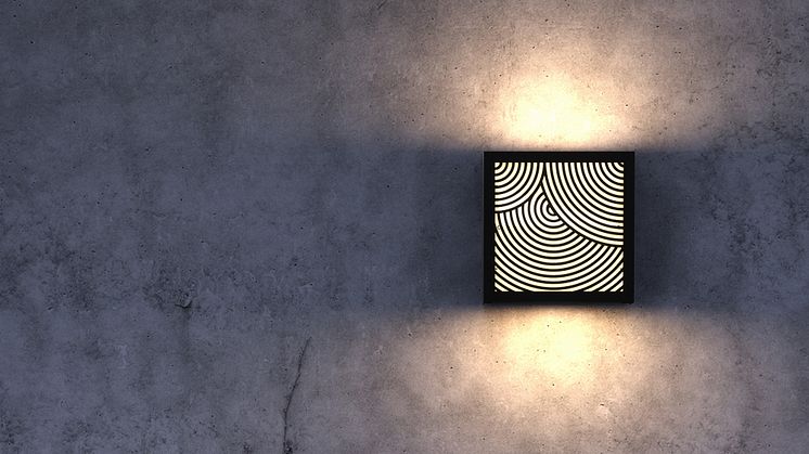 Lampen Maze formår gennem det spændende labyrint-look kombineret med det bløde lys bag-til at skabe en charmerende mystik, som giver udendørsområder et unikt præg. 