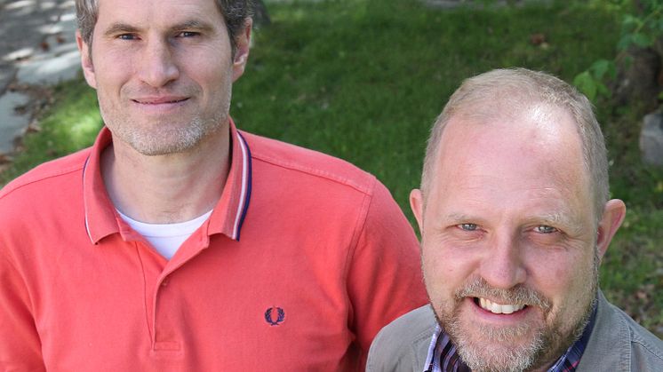Anders Andersson och Henrik Aspeborg, forskare på KTH. Foto: Christer Gummeson.