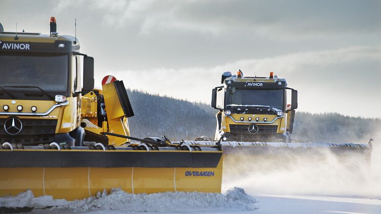 Det norske selskapet Yeti Move står bak disse selvkjørende brøytebilene. Foto: Yeti Move