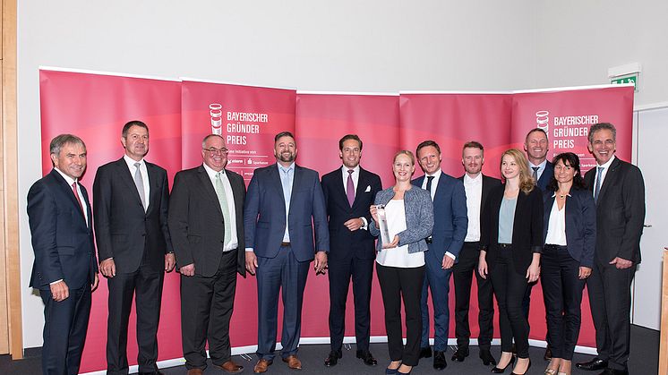 Stadtsparkasse München gratuliert ihrem Kunden flissade zur Auszeichnung mit dem Bayerischen Gründerpreis