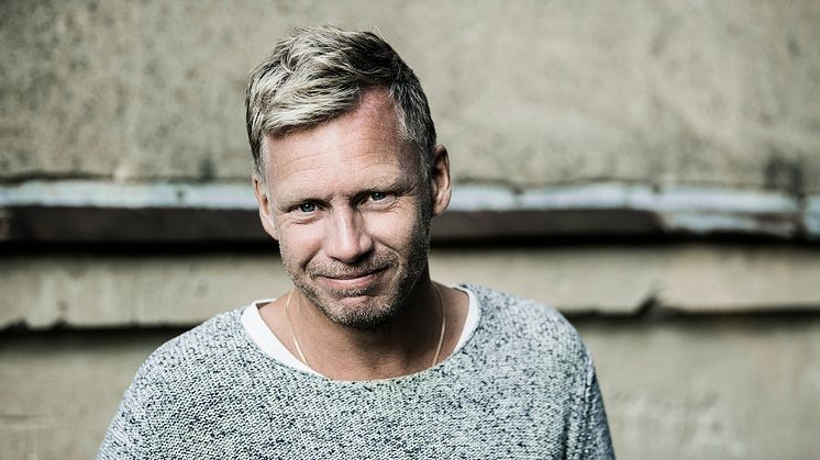 Clas Vårdstedts nya album ger hopp i Tanzania