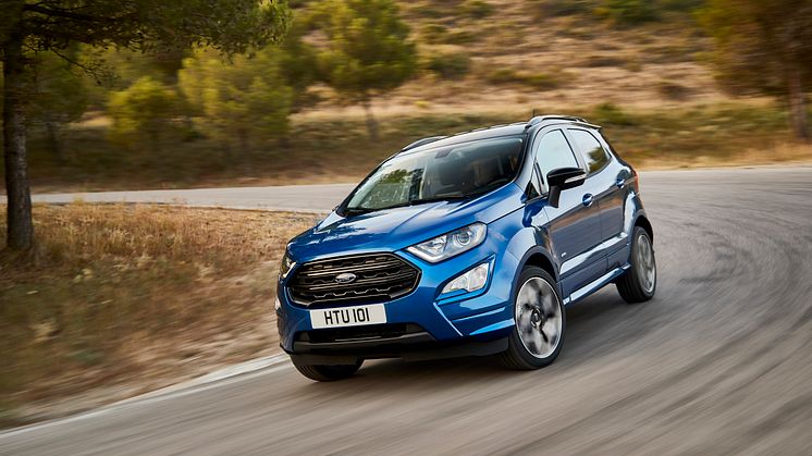 NY PÅ ALLE MÅTER: Nye Ford EcoSport har blitt ny både innvendig og utvendig. Den kommer også nå med muligheten for trekk på alle fire.