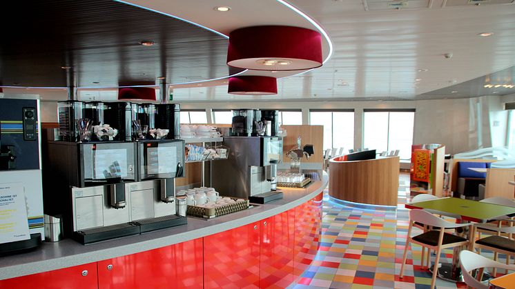 Das Restaurant an Bord von Scandlines' neuer Hybridfähre "Berlin"