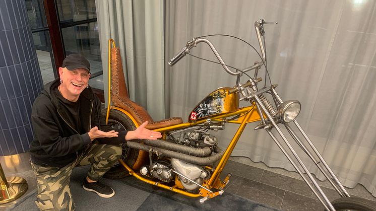 Rockklassiker auktionerar ut motorcykel till förmån för MusikBojen