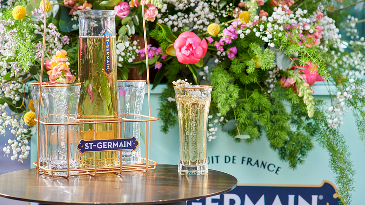 Pan Pacific London & St-Germain bring al fresco sea & spritz to the heart of the city 