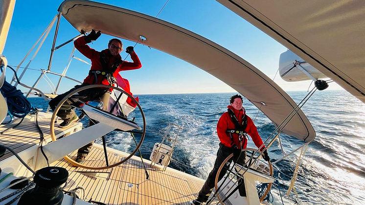 Duco Verheijen (left) and Menno Schröder (right) pictured at the helm of X-Yacht 4.9 Brainstorm in 2022 ARC before an emergency was declared.