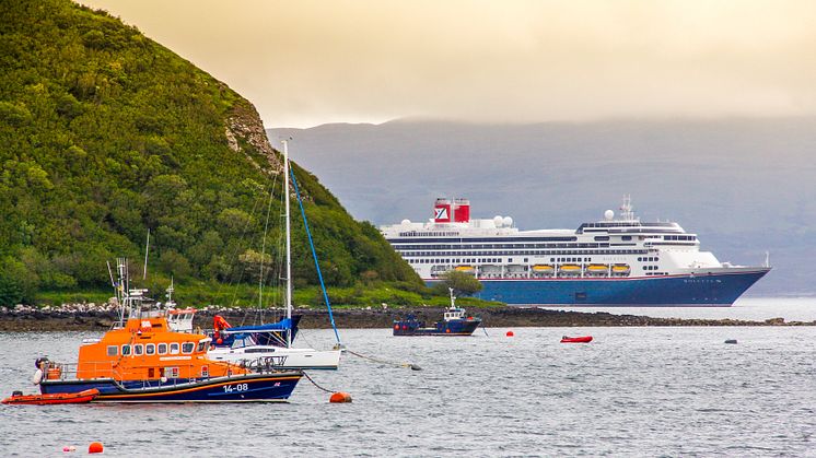 Fred. Olsen Cruise Lines donates £50,000 to the RNLI 