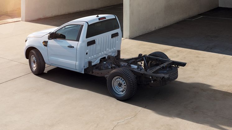 Ford introducerer prisvindende Ranger som opbygningsklar Chassis Cab