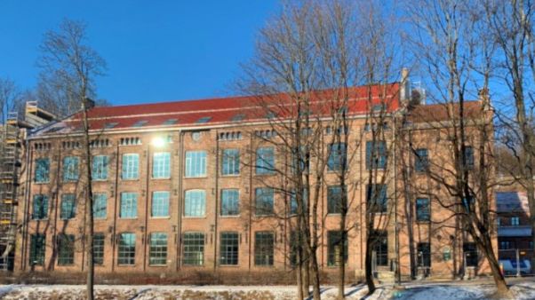 Tilskuddet er fordelt på 446 nye studentboliger i Nydalen, 38 på Kringsjå og 40 på Ullevål. Nydalen Studentby består i dag av to bygg i historiske omgivelser. Her planlegges tre nye bygg på 11 til 13 etasjer. 