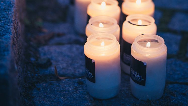Ett ljus för varje självmord - år 2015 tog 1554 personer sina liv i Sverige