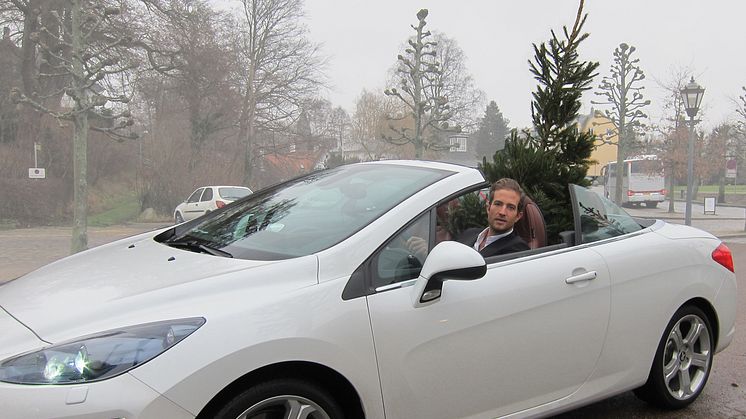 Hvid jul: Peugeot 308 CC matcher alle årstider 