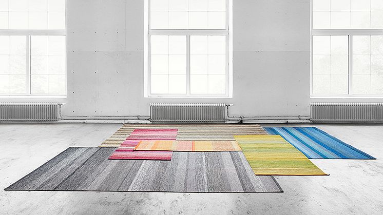 The Harvest range consists of modern woven rugs in colour-shifting hues, made entirely from residual yarn, each rug with a unique appearance. 