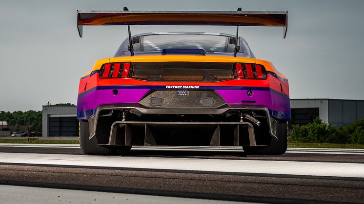 Ford Mustang GT3  2023 (13)