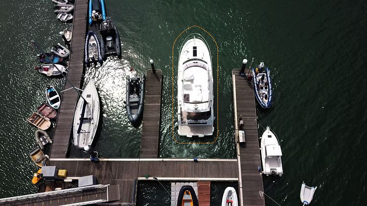 Prestige Yachts esittelee ensimmäisenä Raymarine DockSense System -järjestelmän, joka automatisoi ja helpottaa veneen ajamista laituriin  