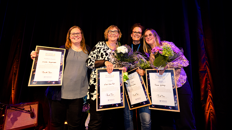 Pristagarna (fr v): Annika Kaspersson, Elsie-Marie Pihl, Elin Åkerberg och Therese Sjöberg. Foto: Sören Håkanlind