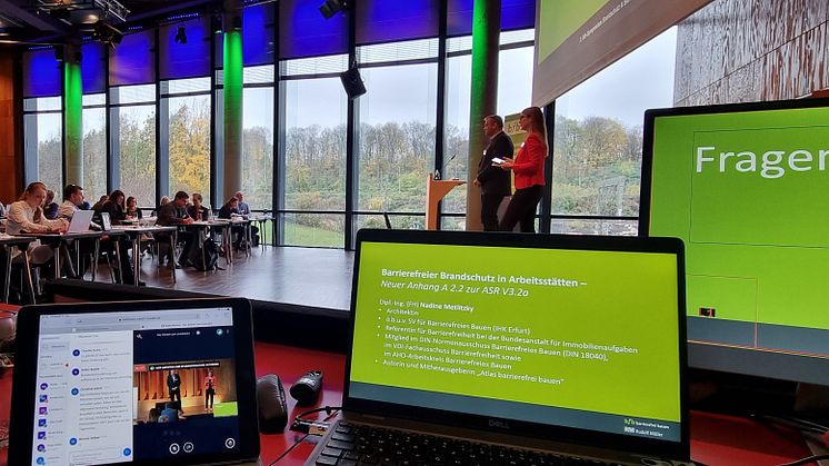 Auch 2022 trifft sich die Branche im KOMED, Mediapark Köln, und gleichzeitig digital im Live-Stream. Foto: bfb barrierefrei bauen