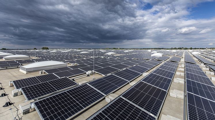 Audi Ingolstadt  fabrikken har solceller på 23.000 m2 tag (16-9)