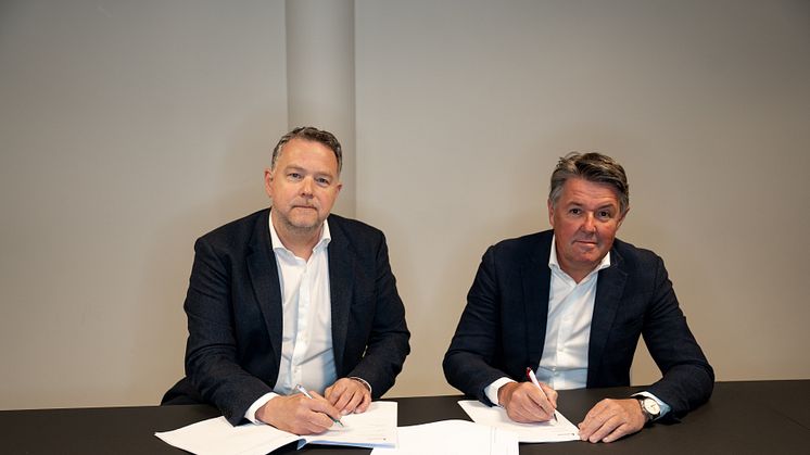 Från vänster_Norsk e-Fuels kommersiella direktör Lars Bjørn Larsen och Norwegians koncernchef Geir Karlsen