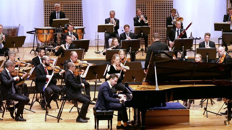 SON och Peter Friis Johansson: Netzels pianokonsert