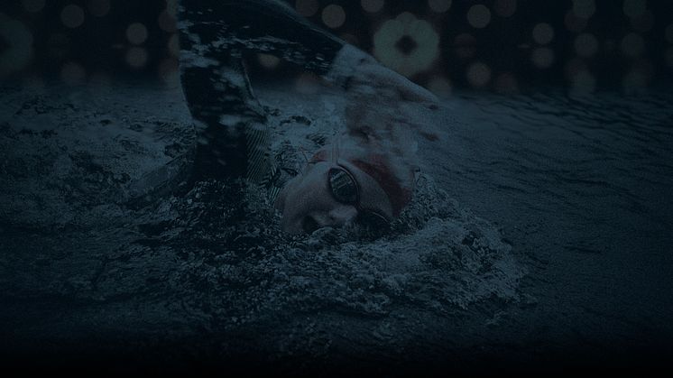 Den 13:e augusti i år går starten för Vansbro Nattsim. Det kommer bli en unik upplevelse att simma i älven ackompanjerat av augusitmörkret, fullmånen och upptända eldar. Foto: Mickan Palmqvist