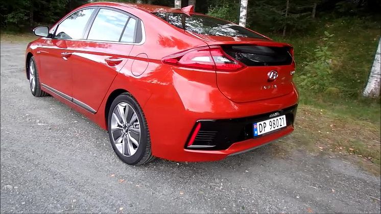 Nye Hyundai IONIQ hybrid