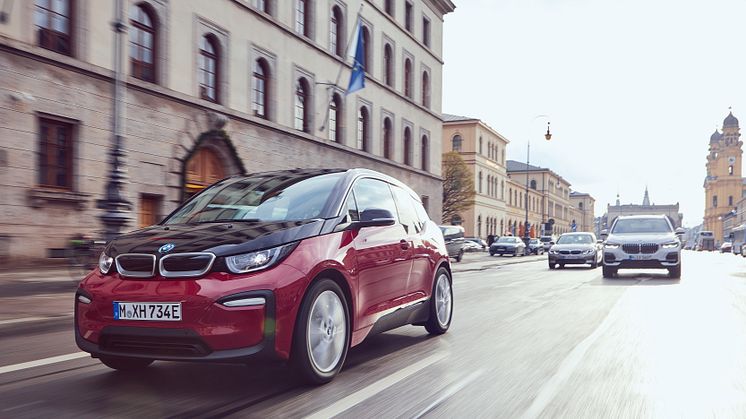 BMW Group solgte over 140.000 elektrificerede biler i 2018