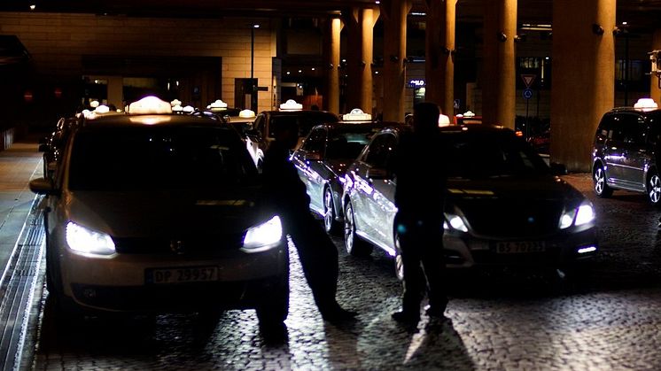 Det er stor overkapasitet på drosjer i Oslo, skriver Politidirektoratet, og er bekymret for ytterligere frislipp. 