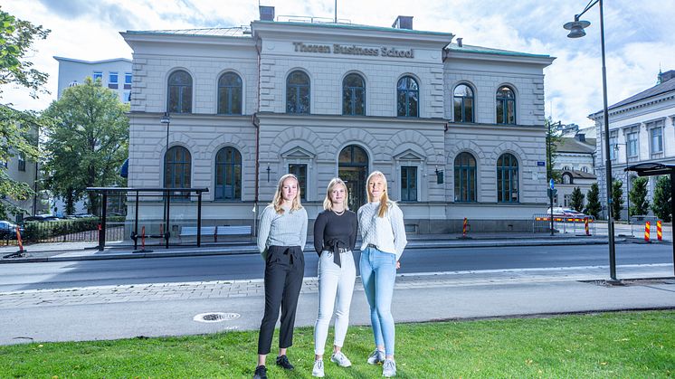 Första årskullen affärselever flyttade i höstas in i Riksbankens gamla lokaler vid Rådhusparken i Jönköping