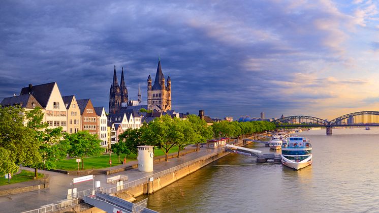 Cologne: view towards the city centre with cathedral © DZT e.V.  F: Francesco Carovillano