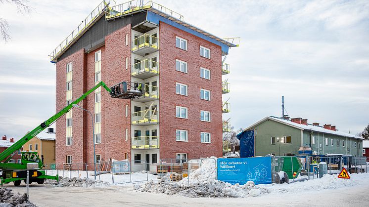 Umeå har fått Sveriges första hiss med inbyggd uppkoppling