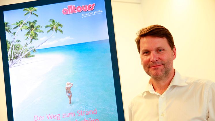 Dr. Georg Welbers, alltours Geschäftsführer Vertrieb und Marketing: „Das alltours Provisionsmodell 2022/23 bietet Reisebüros ab der ersten Buchung eine attraktive Entlohnung.“