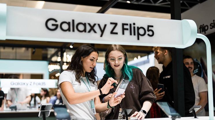 Säljstart för Samsungs nya Galaxy Z Flip5, Galaxy Z Fold5, Galaxy Watch6-serie och Galaxy Tab S9-serie