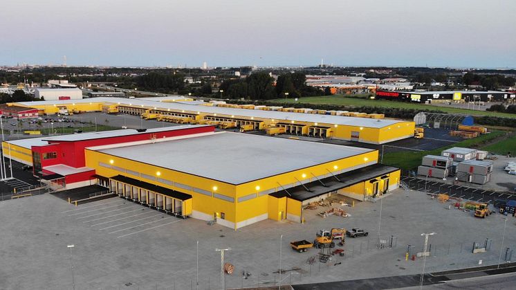 DHL flyttar in i sin nya logistikanläggning i Malmö